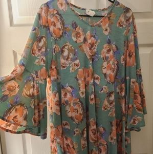 Haptics Bell Sleeve top